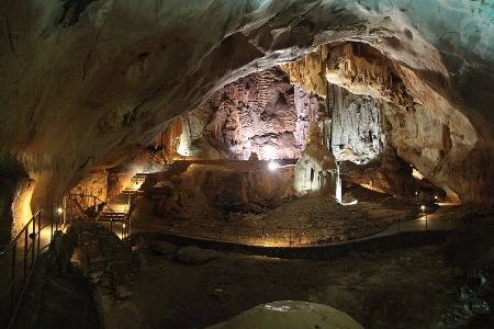 отдых в алуште 2017 - мраморная пещера
