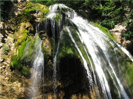 водопад джур-джур
